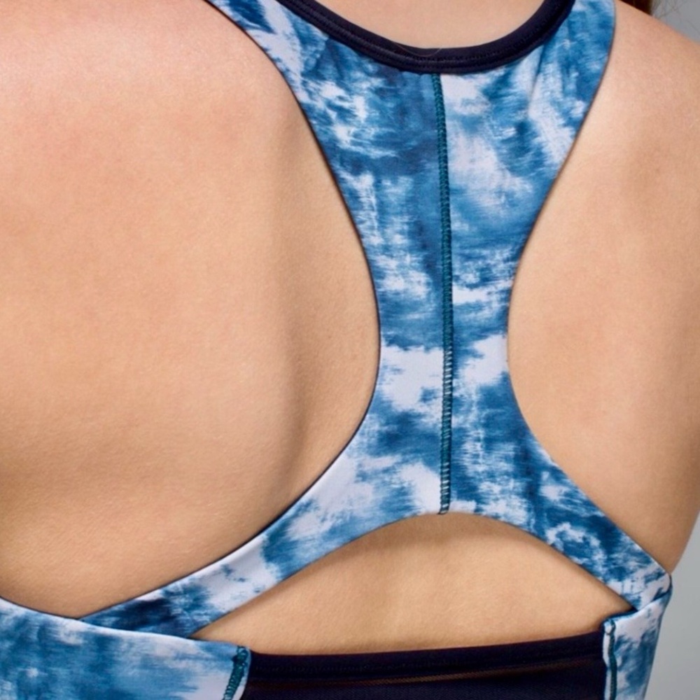 Lululemon Mesh With Me Tank - Picture 3 of 6